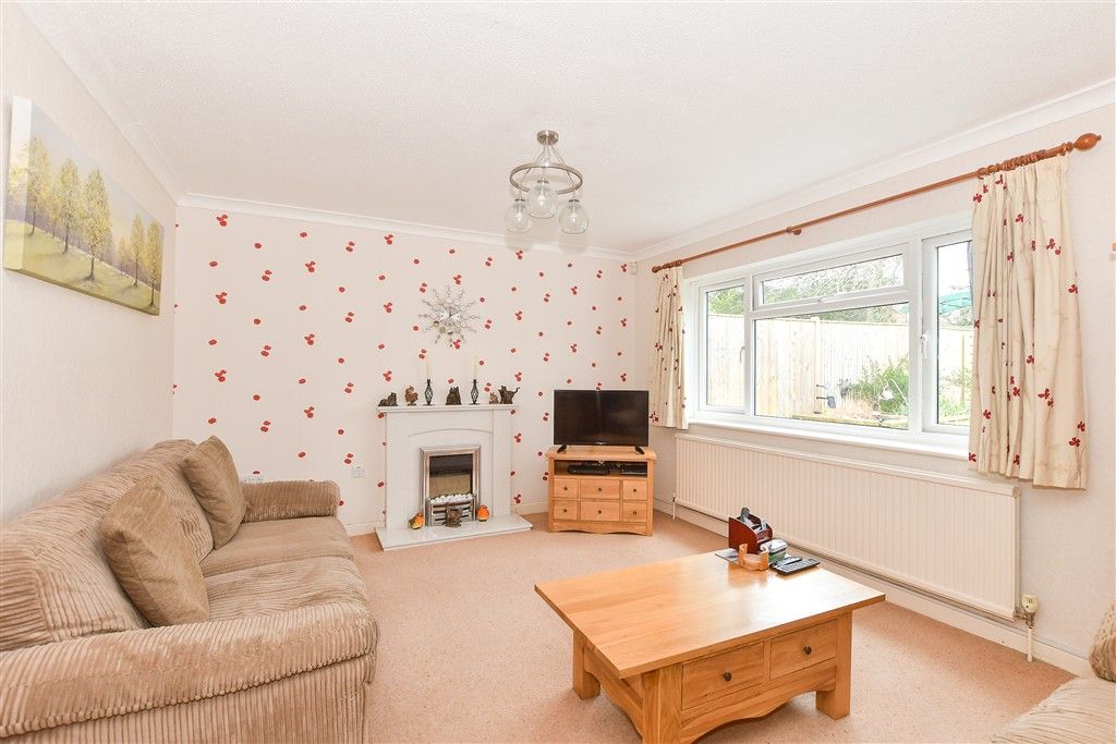 Property photo 3 of 17 Lounge/Dining Room