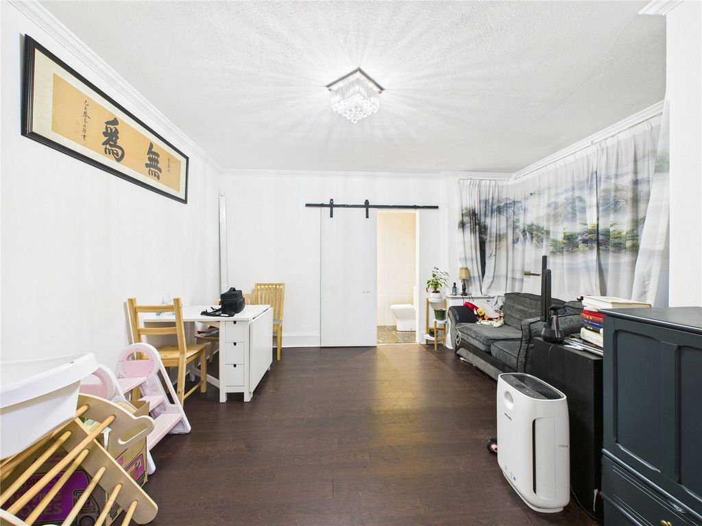 Property photo 2 of 11 Picture No. 16