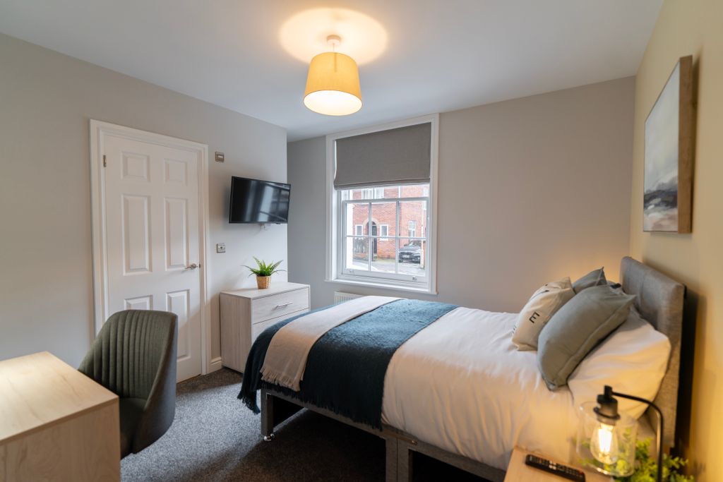 Property photo 1 of 27 Dsc09621