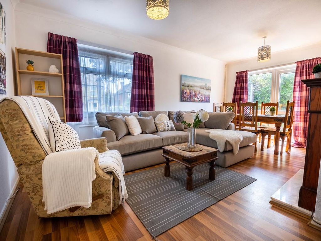 Property photo 1 of 20 7_Beaconsfield_Road_Canterbury-1