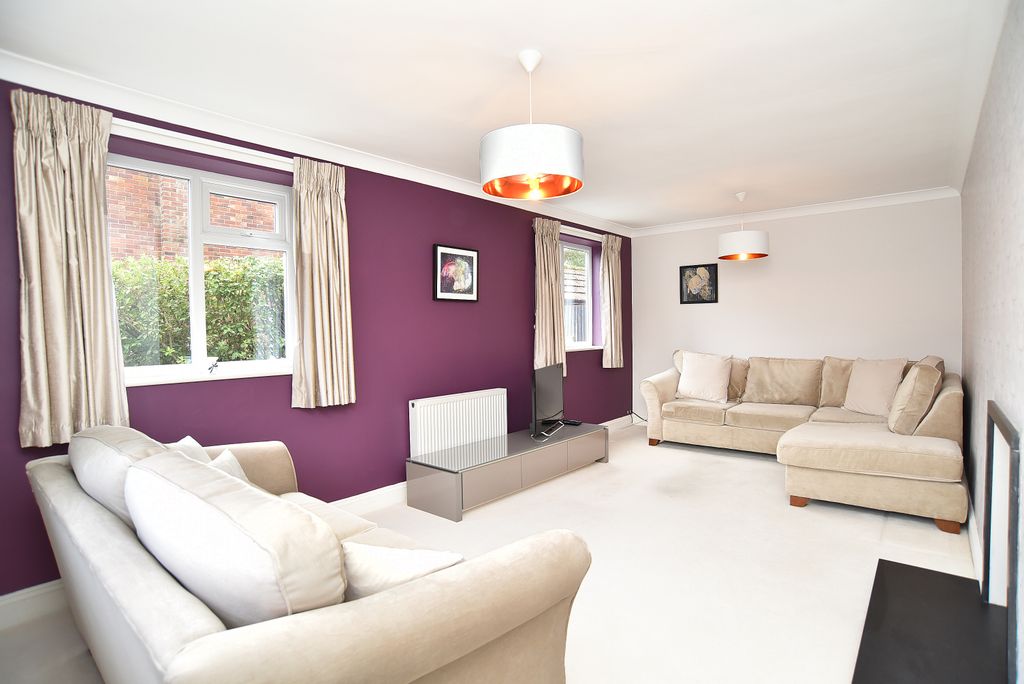 Property photo 3 of 19