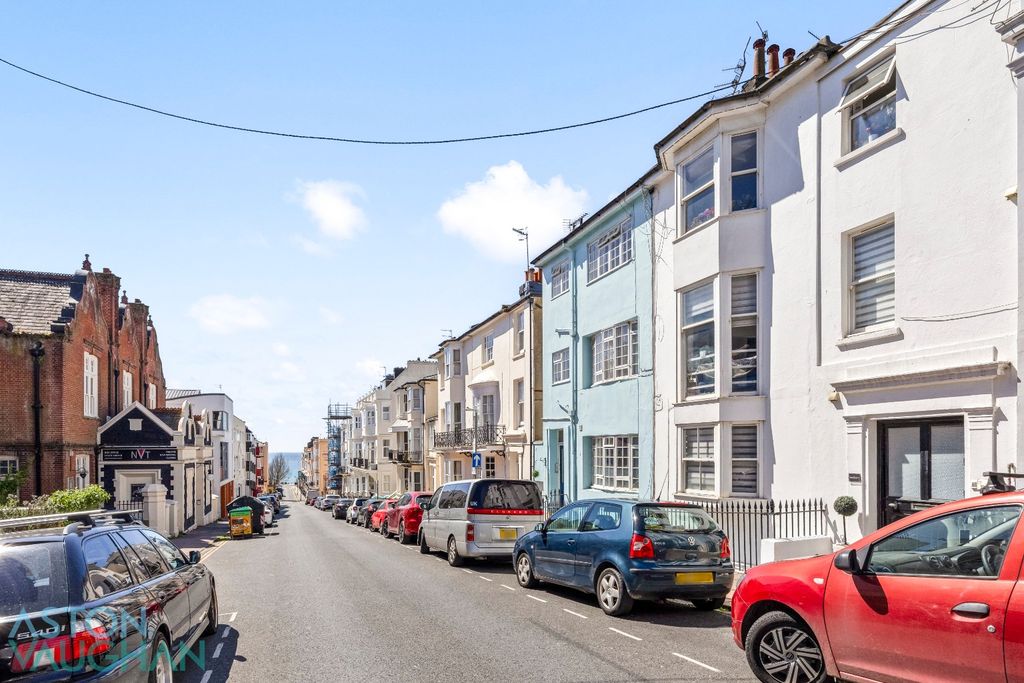 Property photo 1 of 15 5117030