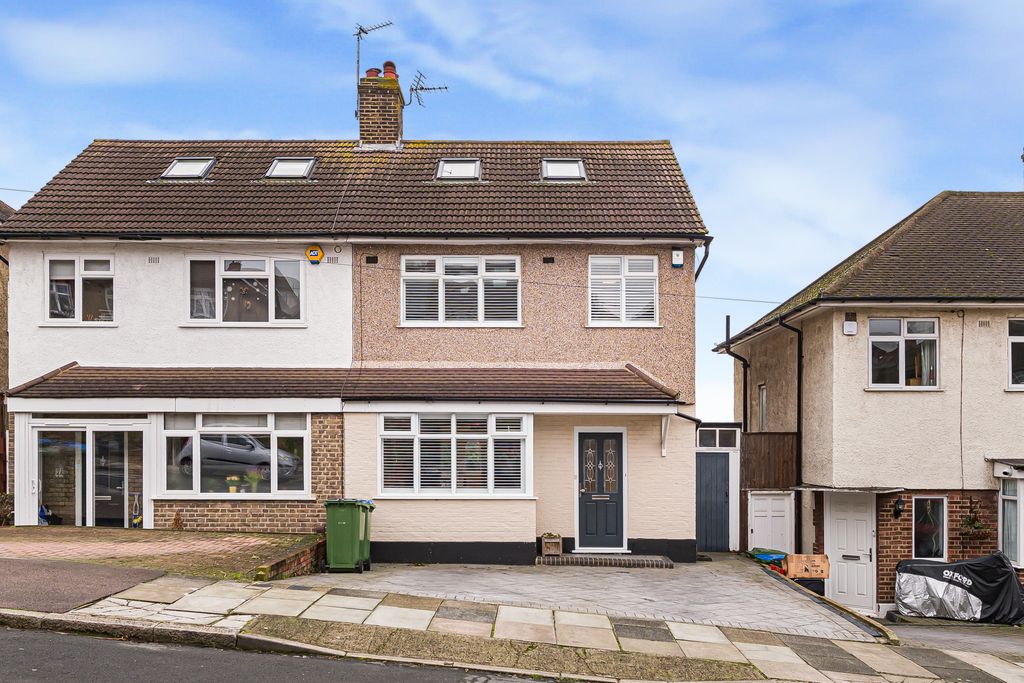 Property photo 1 of 36 Front (2)