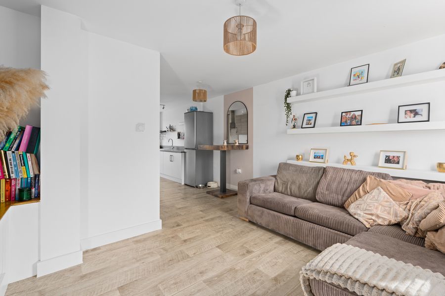 Property photo 2 of 18 004_Lowres_Flat9Wilhelmcourt_Hs_Dsc03837.Jpg