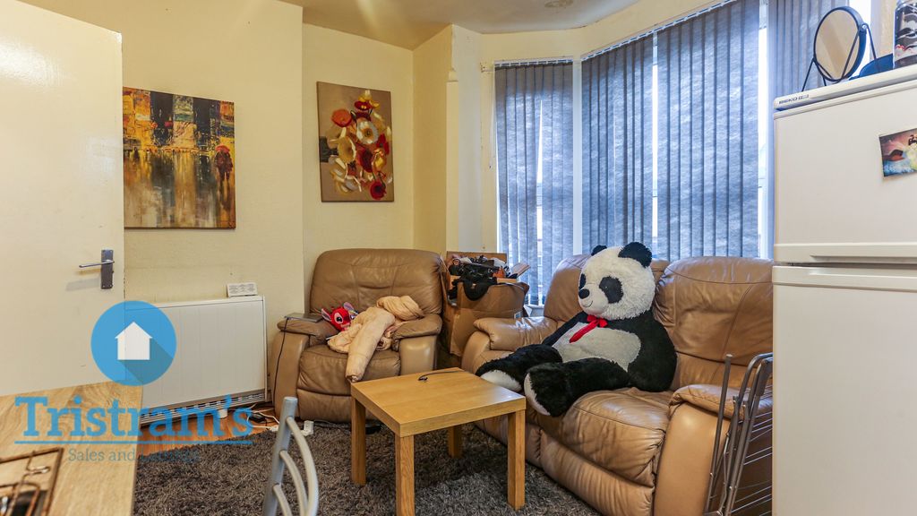 Property photo 3 of 5