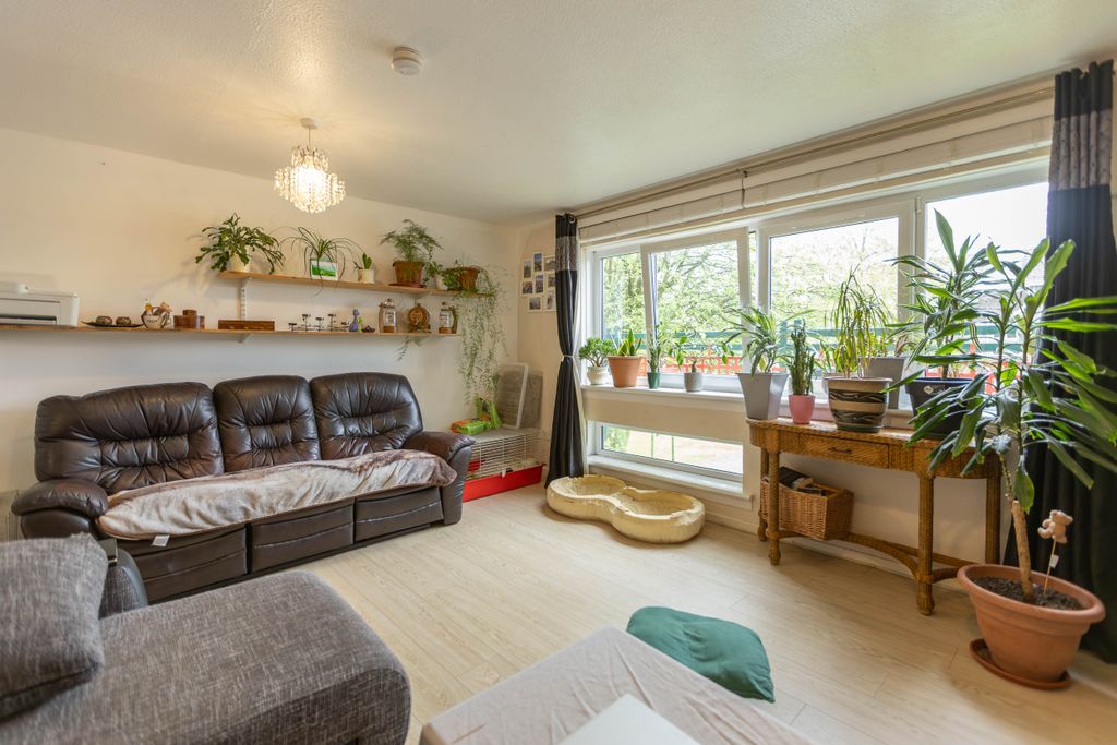 Property photo 3 of 29