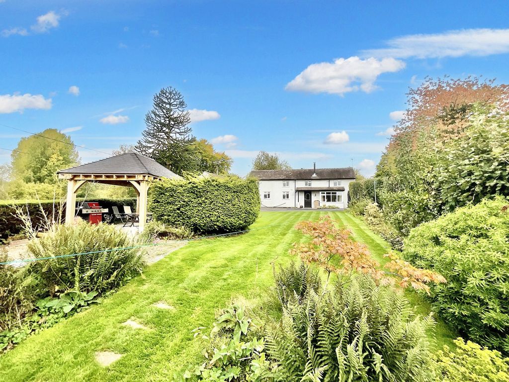 Property photo 1 of 31