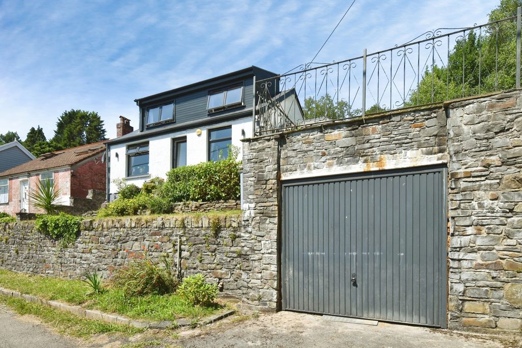 Property photo 1 of 21 Pbox-Img.Jpg
