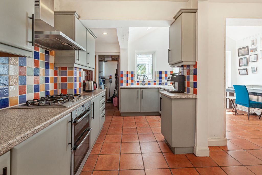 Property photo 3 of 11 288357