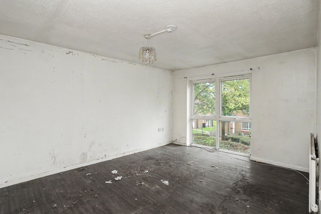 Property photo 3 of 11 39 Miniott Walk, Hemlington, Middlesbrough, Cleveland, Ts8 9Na