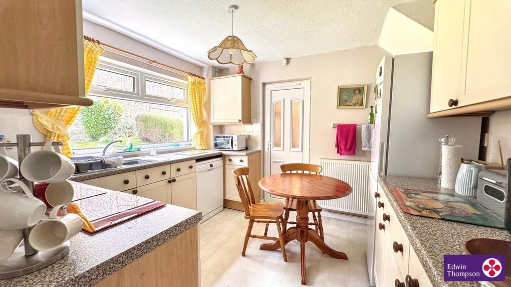 Property photo 3 of 21