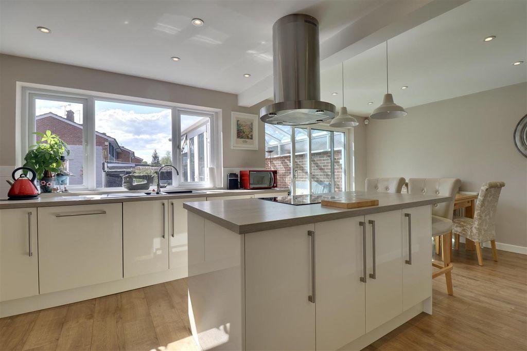 Property photo 3 of 18 35520E45-A23E-48D0-8B19-16B0D327830D_1_201_A.Jpeg