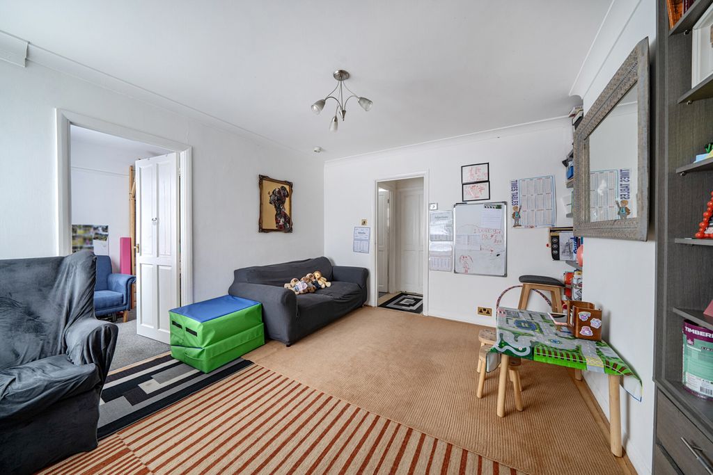 Property photo 2 of 18 1396419-3-6964F7d...