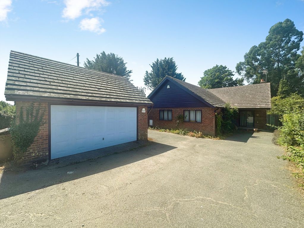 Property photo 1 of 8