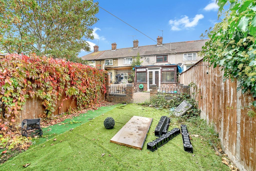 Property photo 2 of 20