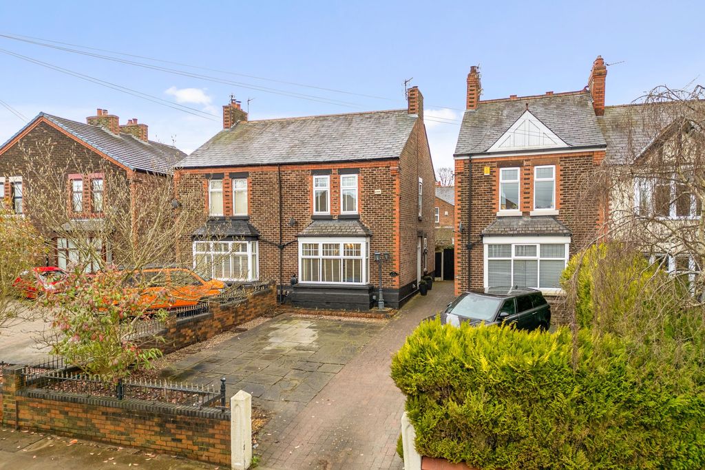 Property photo 1 of 29