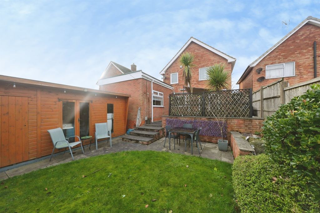 Property photo 3 of 19