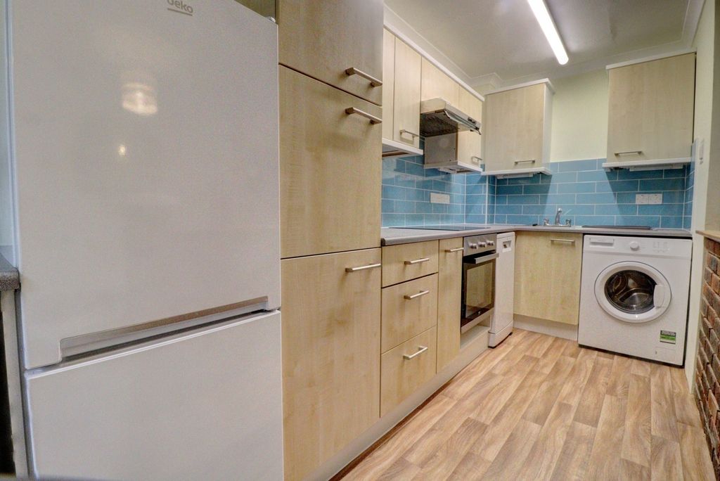 Property photo 2 of 10 Picture No. 09