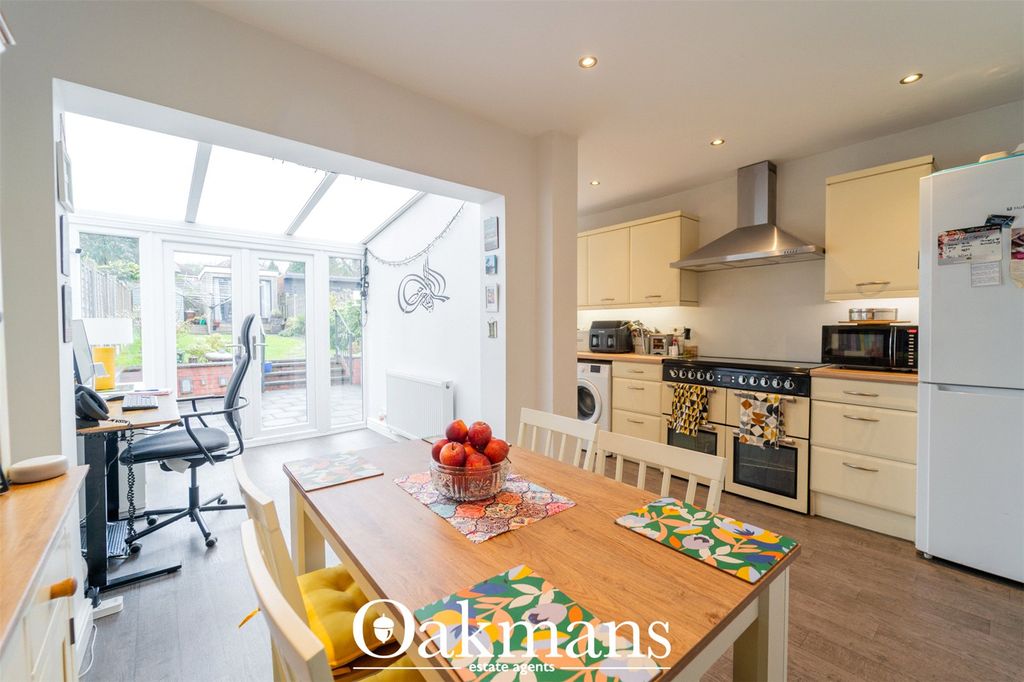 Property photo 2 of 23 Picture No. 24