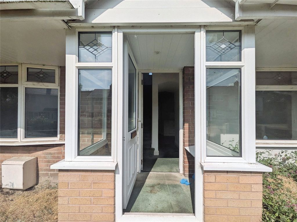 Property photo 3 of 12 Entrance