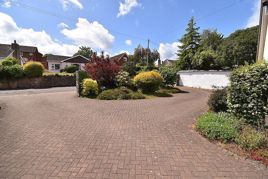 Property photo 3 of 21