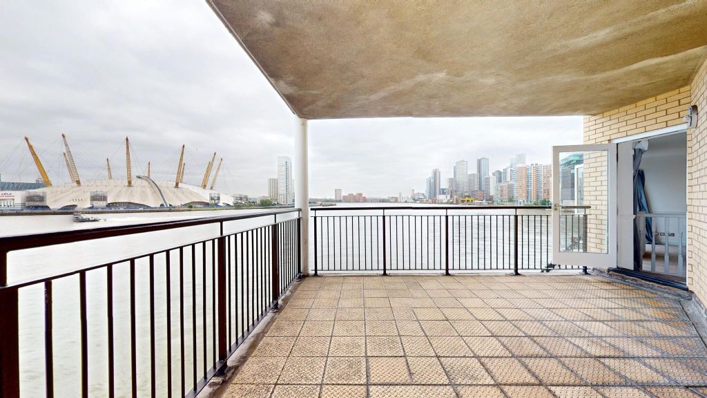 Property photo 2 of 15 Balcony 2 (2)