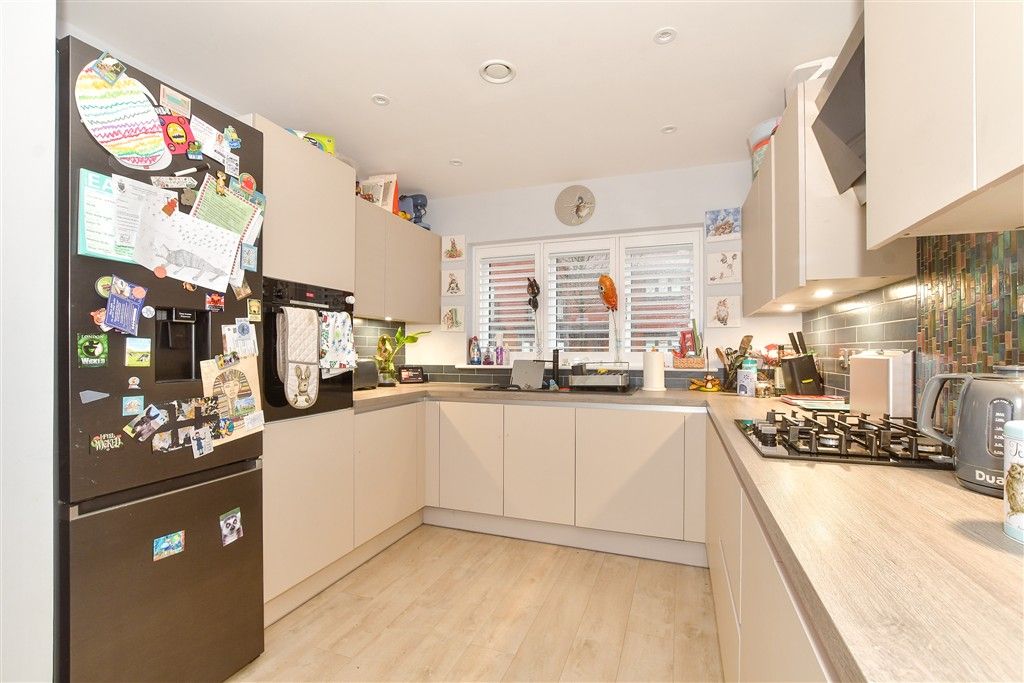 Property photo 1 of 12 Kitchen/ Dining Room
