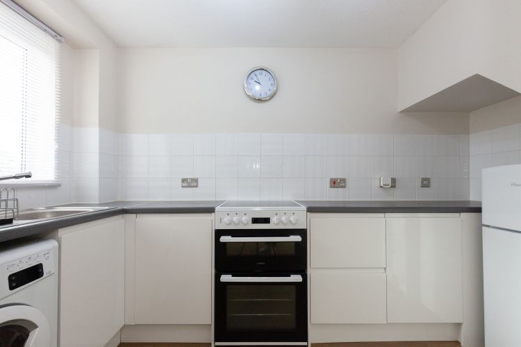 Property photo 2 of 9 246860