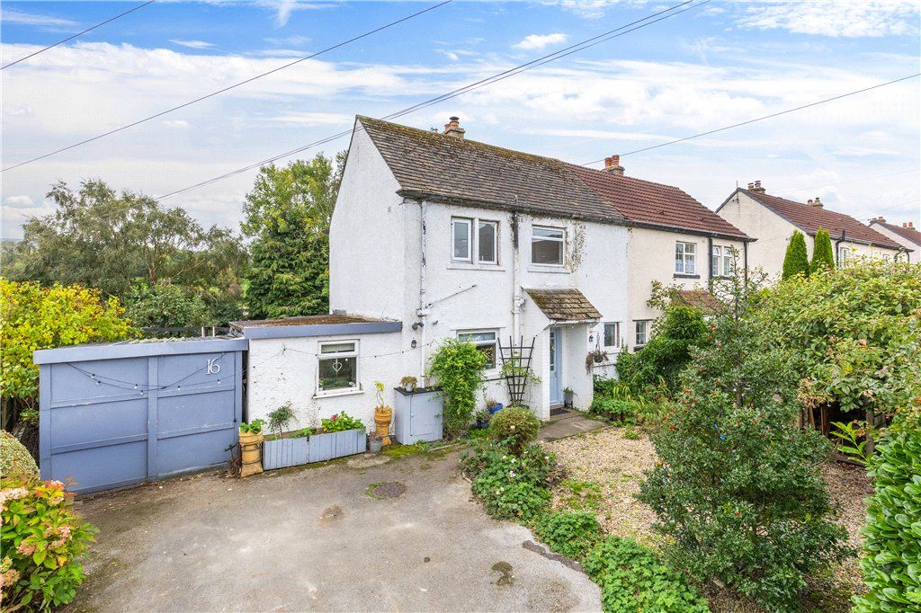 Property photo 1 of 18 16 School Lane