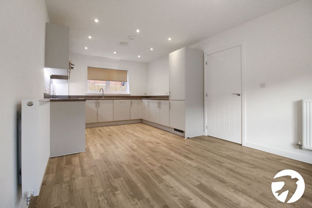 Property photo 3 of 9 Picture No. 09