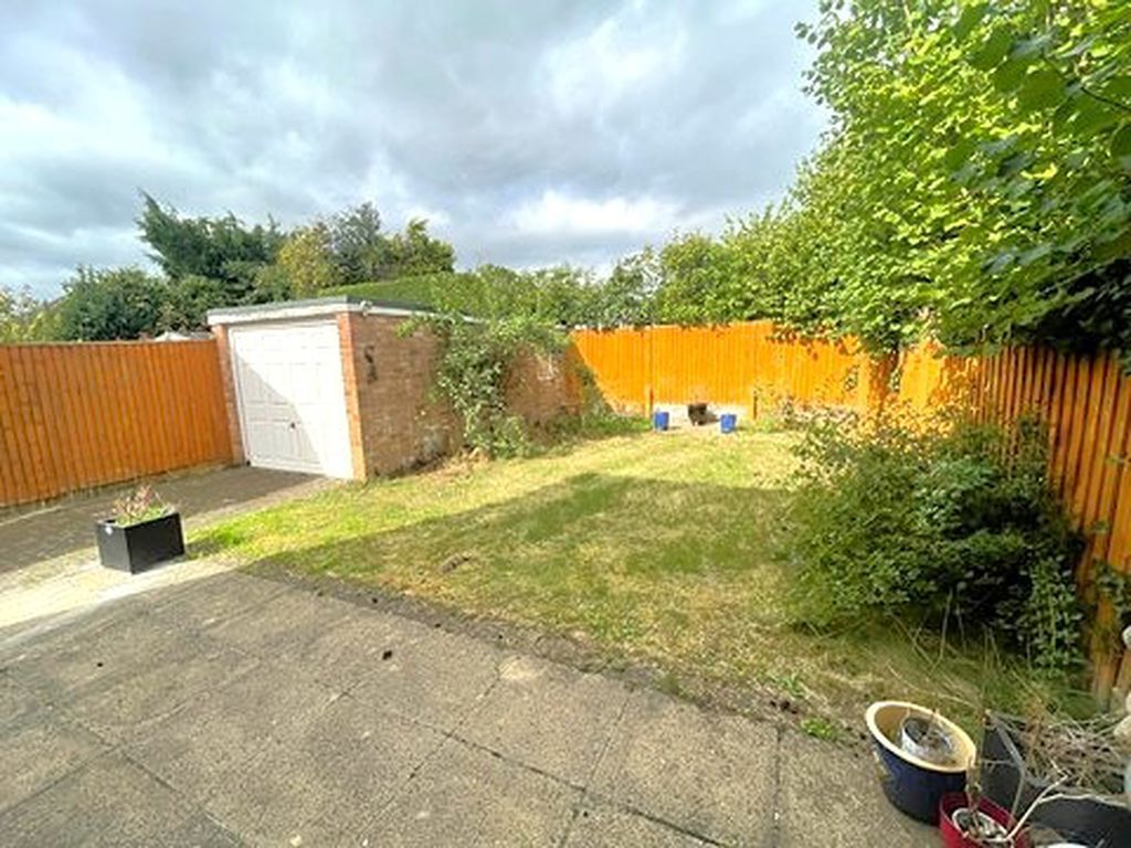 Property photo 2 of 12 Photo 5