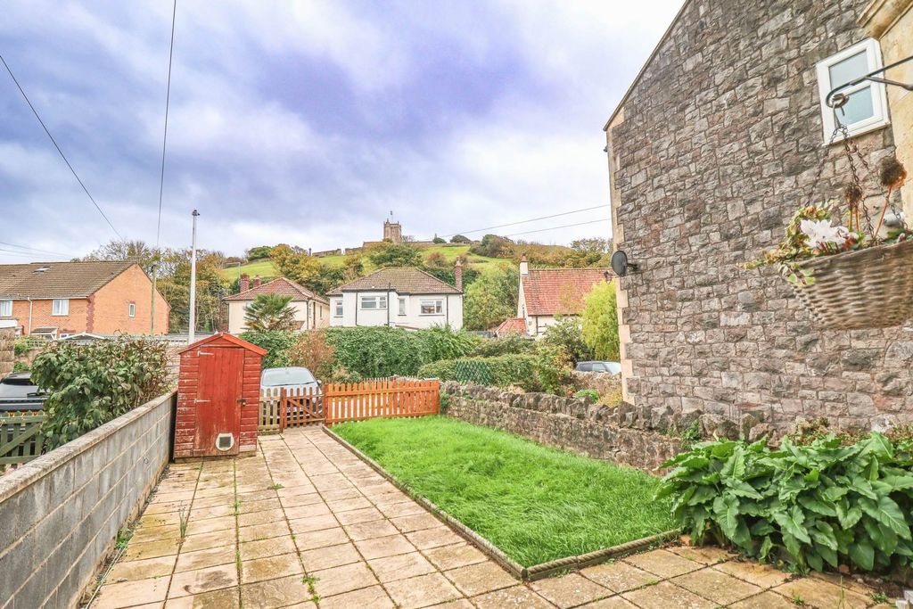 Property photo 2 of 22