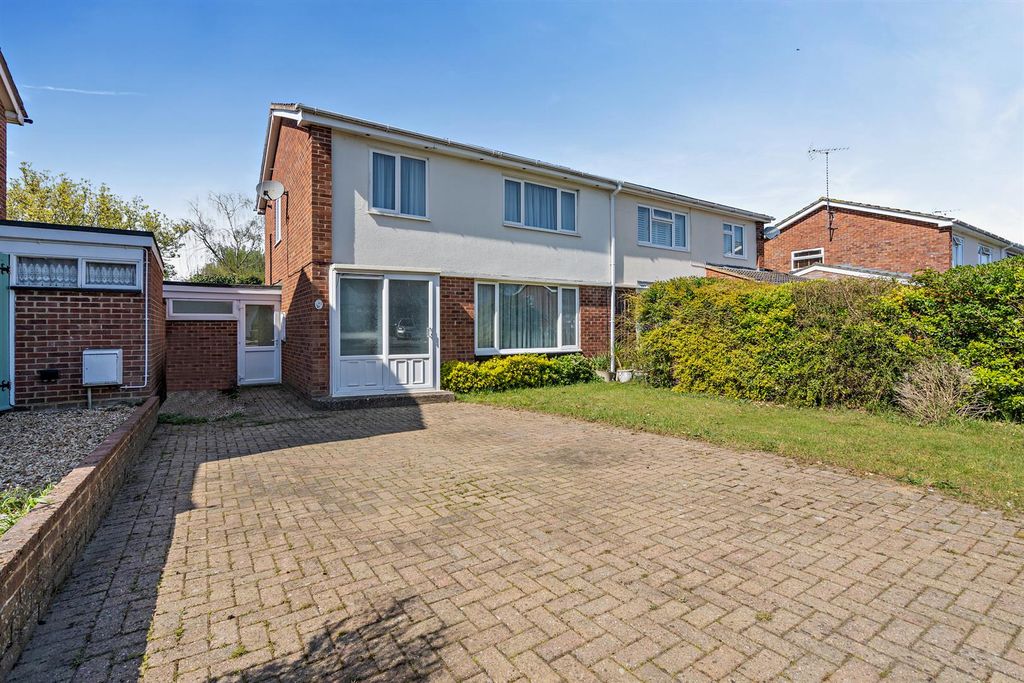 Property photo 1 of 15 8687189-Exterior03-800.Jpg