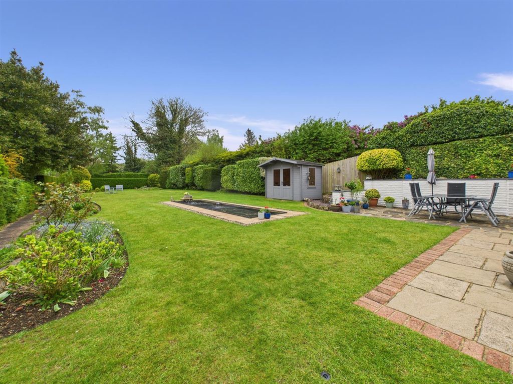 Property photo 3 of 27 Cam02885G0-Pr0362-Still001.Jpg