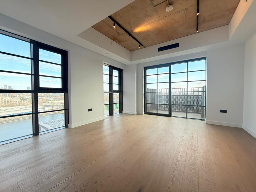 Property photo 3 of 10 Picture No. 09