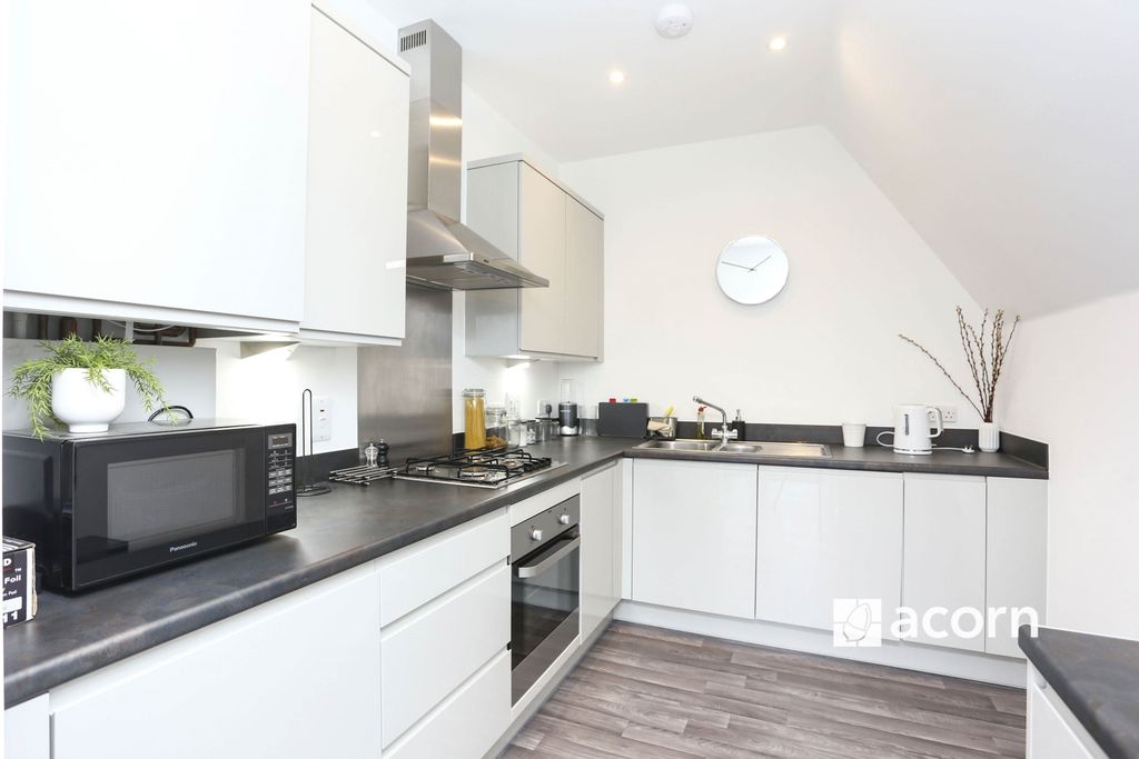 Property photo 3 of 10 Img_4172