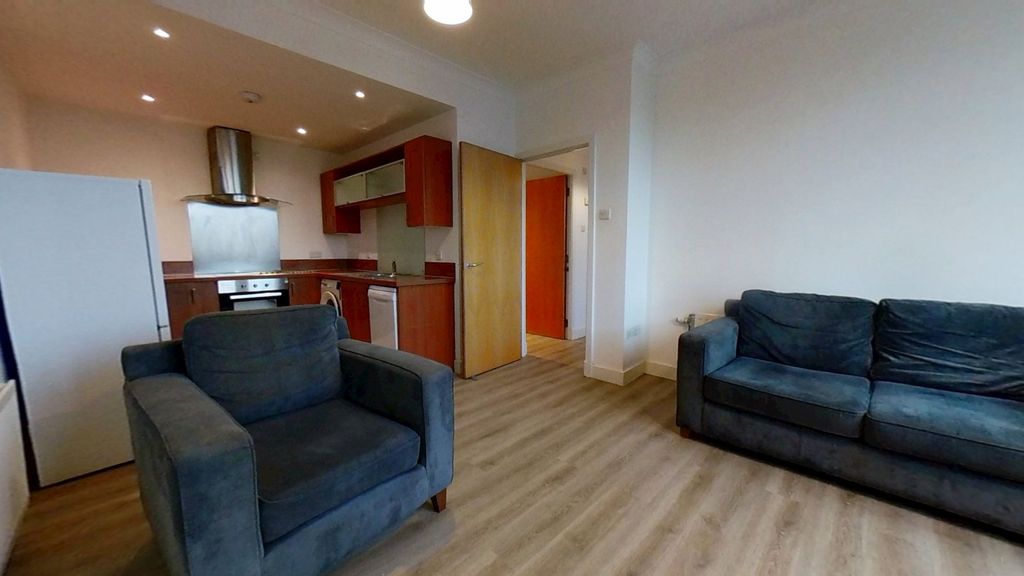 Property photo 3 of 10 Photo 3