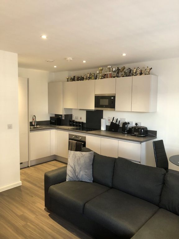 Property photo 3 of 8 Picture No. 06