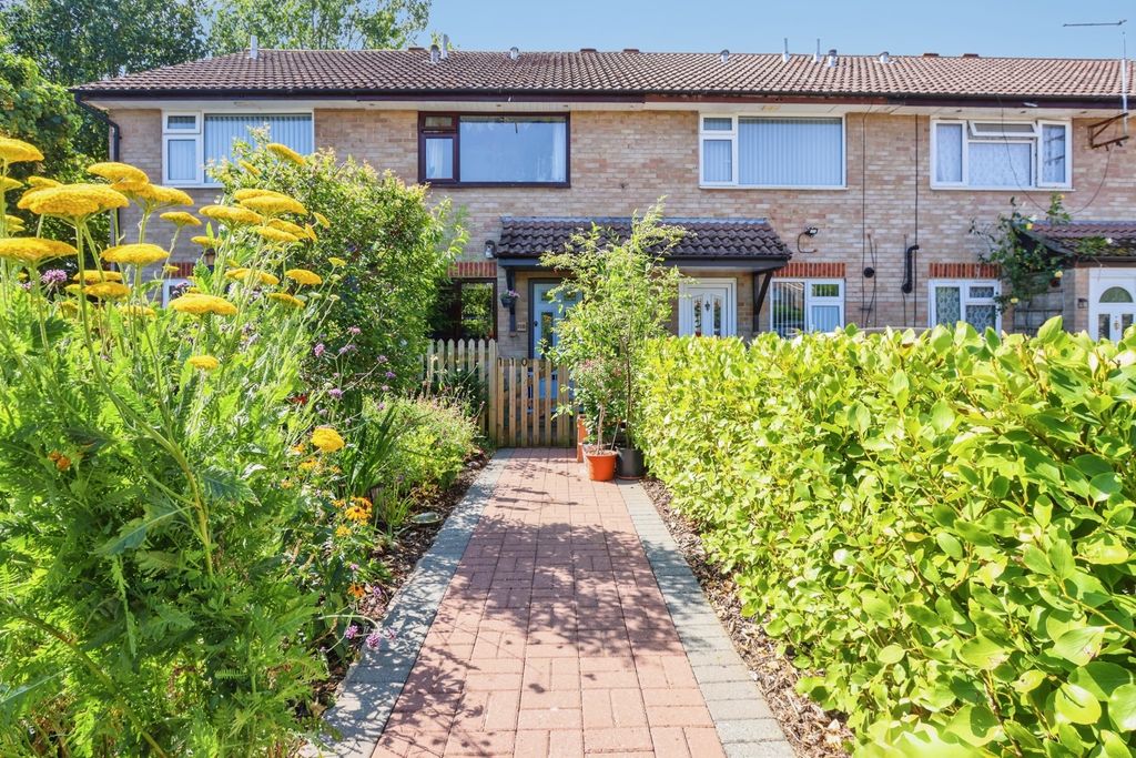 Property photo 1 of 17 Pbox-Img.Jpg