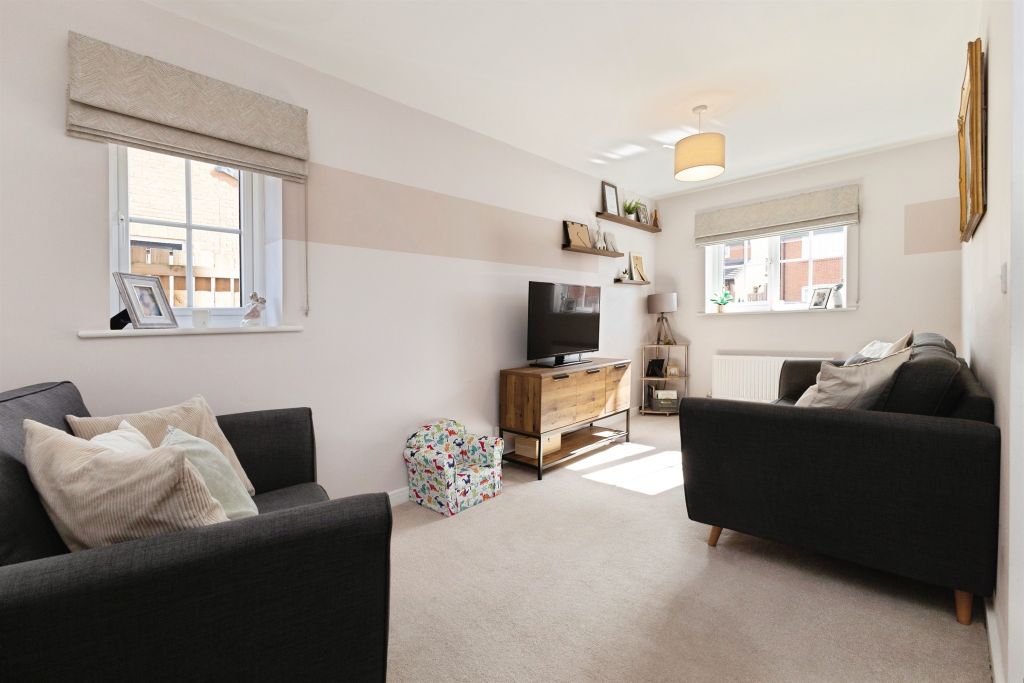Property photo 2 of 18