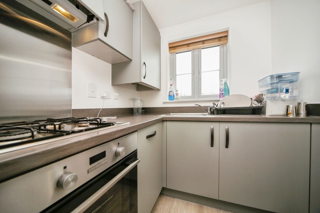 Property photo 3 of 16 Pbox-Img.Jpg