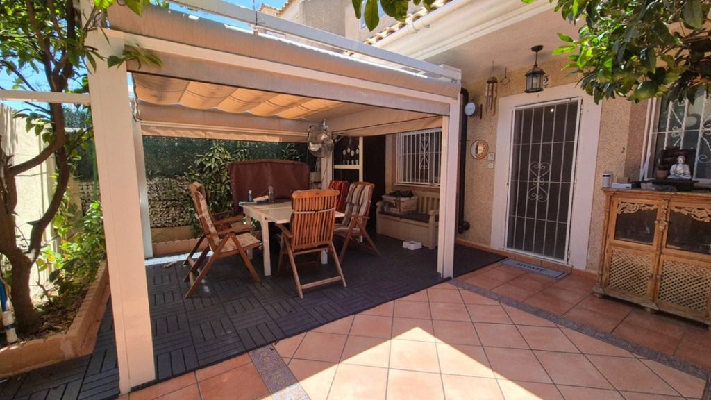 Property photo 1 of 50