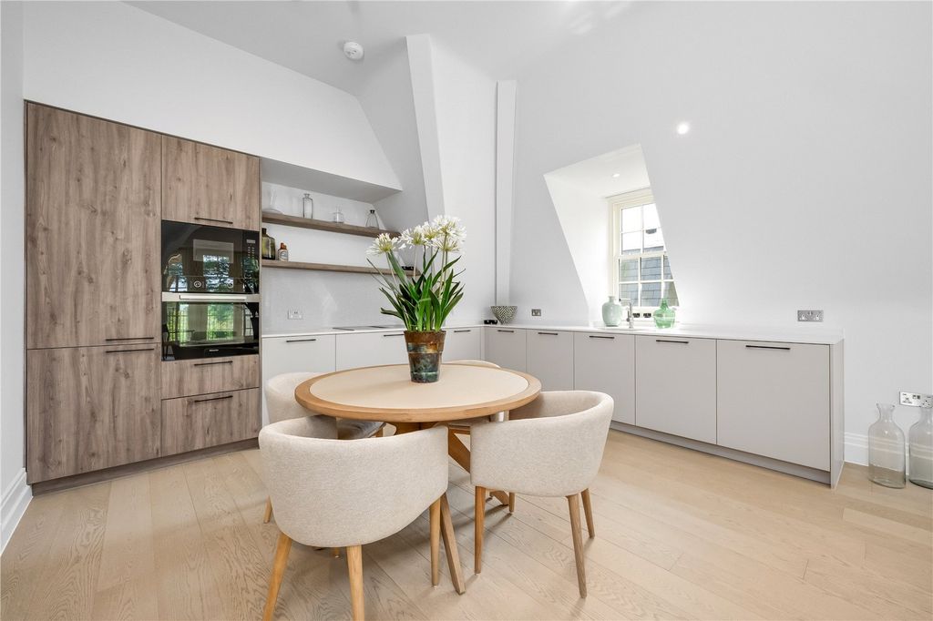 Property photo 2 of 15 Kitchen/Dining