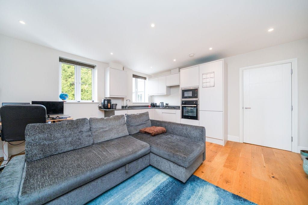 Property photo 2 of 12