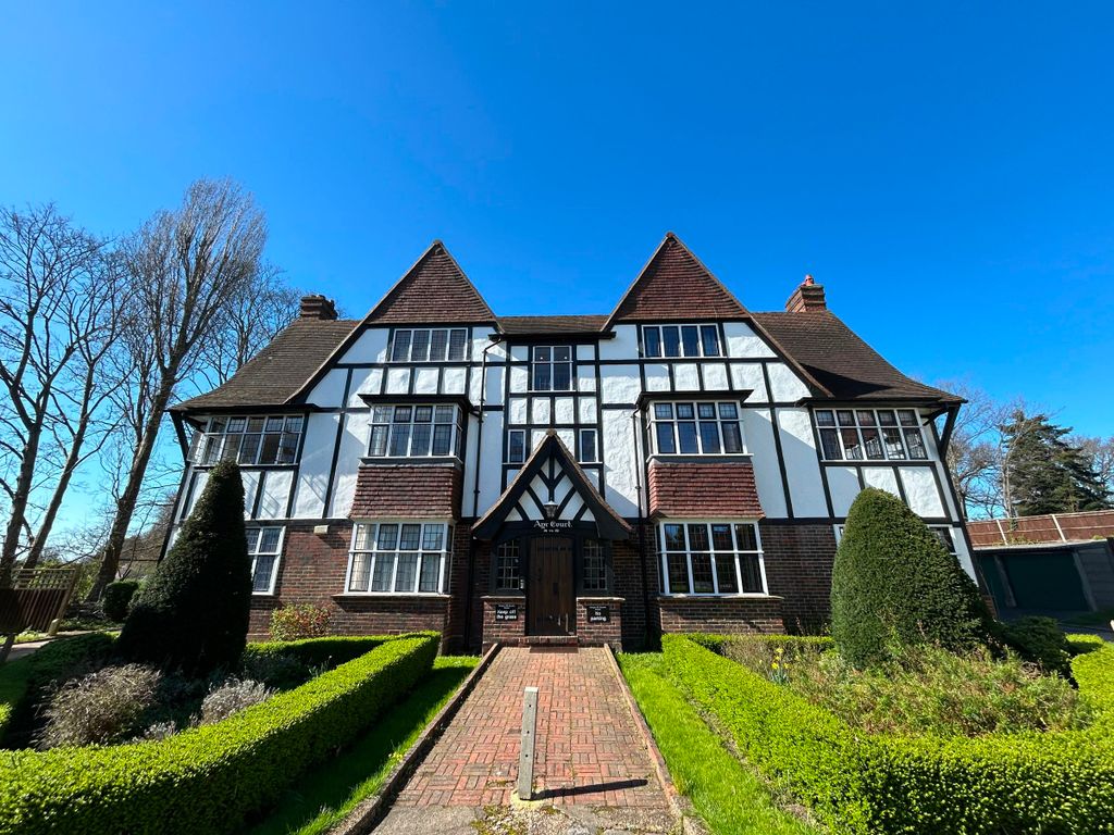 Property photo 1 of 8