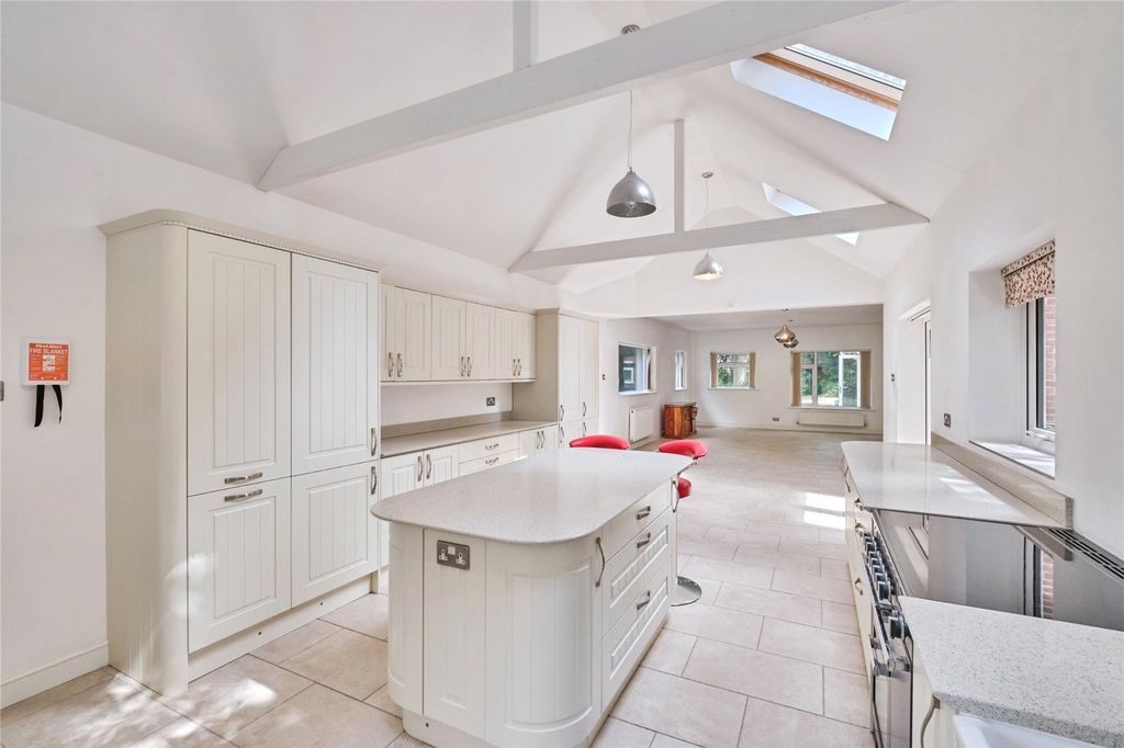 Additional image 13 of 4 bed bungalow for saleStowe Hill Gardens, Lichfield, Staffordshire WS13