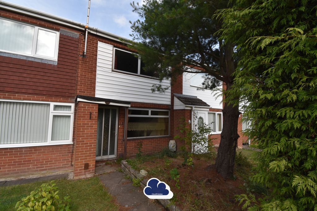 Property photo 1 of 9 Front