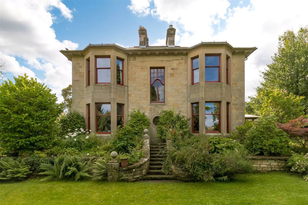 Property photo 2 of 37 Picture No. 64