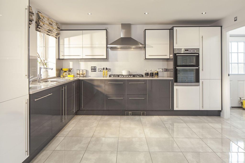 Property photo 2 of 9 Kitchen Diner