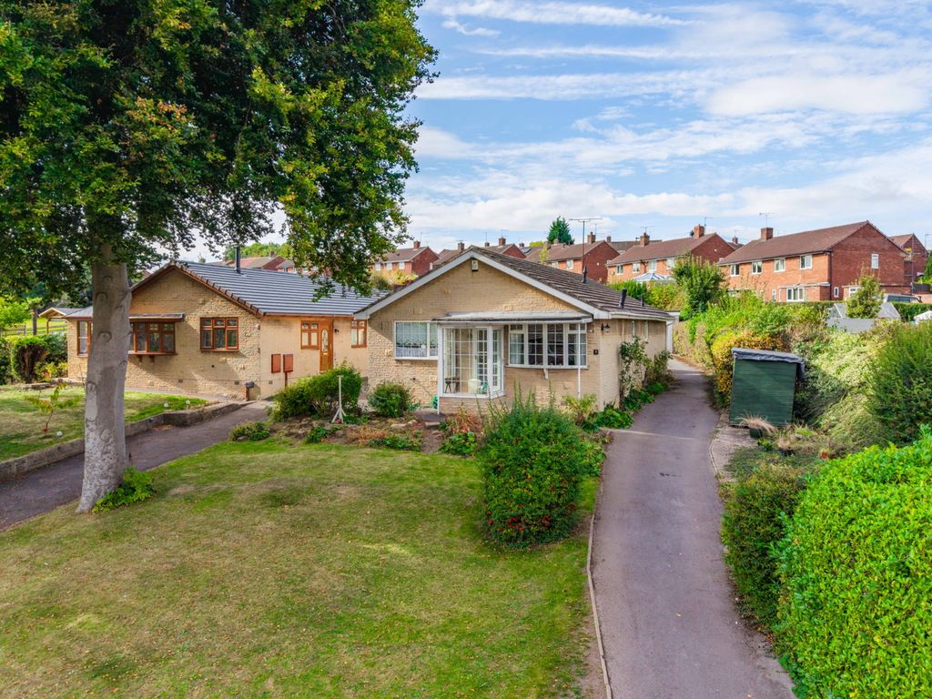 Property photo 1 of 32